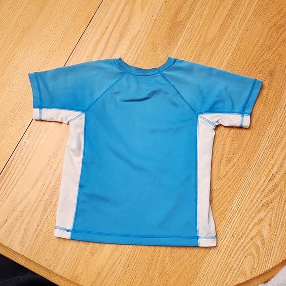 ZeroXposur "Great White Surfing" Rashguard Size 5/6 - Picture 12 of 14